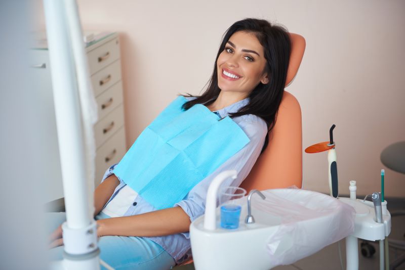 What Is A Holistic Dentist? Why Should You Visit One?